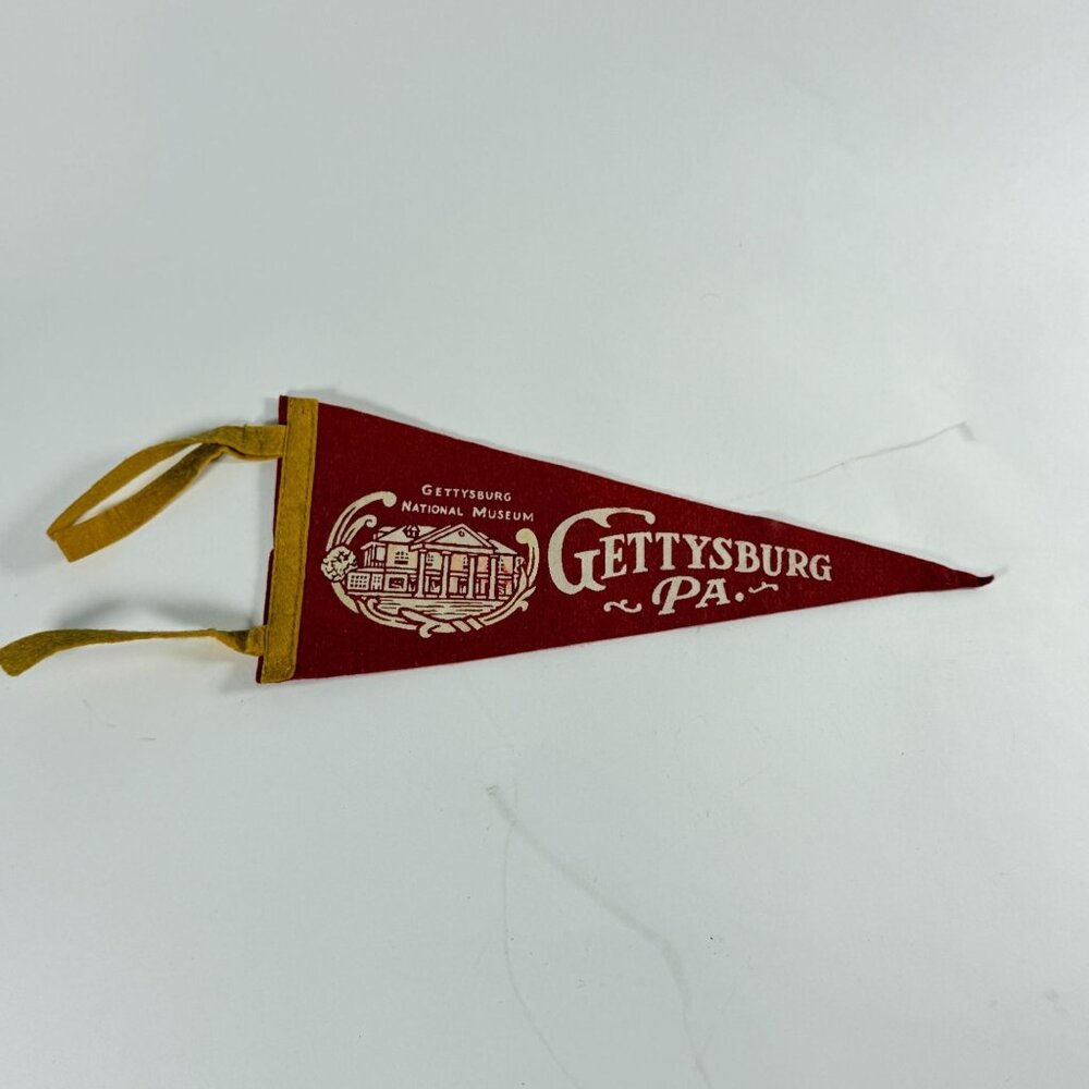 Gettysburg PA National Museum Felt Pennant Red Gold Vintage Civil War Souvenir